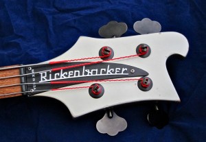 Rickenbacker 4003 – headstock