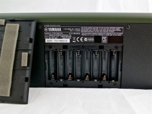 Yamaha THR10X – battery compartment