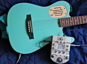 Zoom A3 + Godin Acousticaster A6