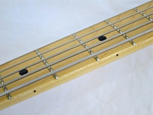 Sterling SUB Ray5 – fretboard