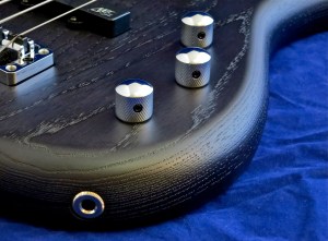 Warwick Corvette Standard Ash – controls