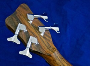 Warwick Corvette Standard Ash – tuners