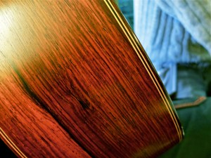 AJL Guitars – close-up binding