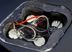 Hagström Pat Smear – control cavity