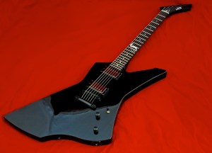 LTD Hetfield Snakebyte – beauty shot 1