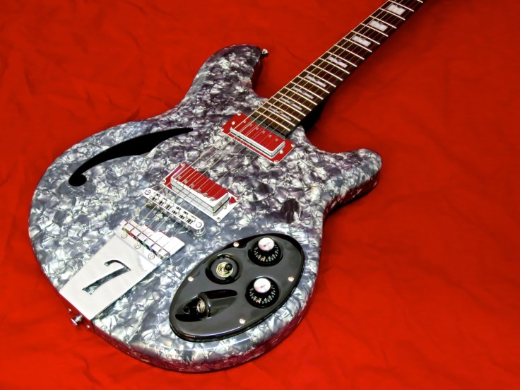 Testipenkissä: Italia Maranello Classic + Rimini 6 – Kitarablogi.com ...