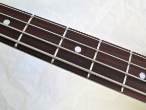 Amfisound Raudus Bass – fretboard