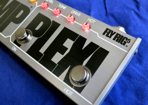 Tech 21 Fly Rig 5 – angle 2 + lights