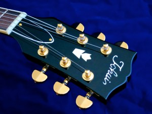Tokai ES-145G – headstock