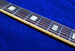 Tokai ES-162 – fretboard