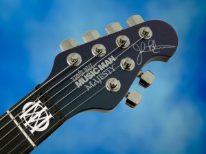 Music Man Majesty – headstock
