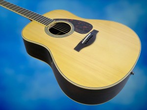 Yamaha LL66 ARE – body beauty 2