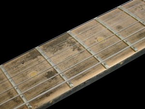 Ogre Magnox-M1 – B – fretboard