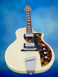 Rautia Guitars Dual Tone Style – flying guitar