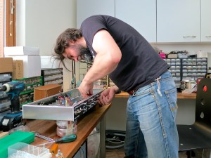 Bluetone Crossroad – mounting control pots 3