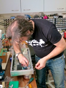 Bluetone Crossroad – mounting the pilot light