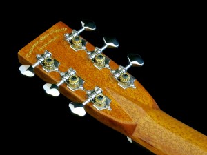 Tanglewood TW40O-AN-E – tuners