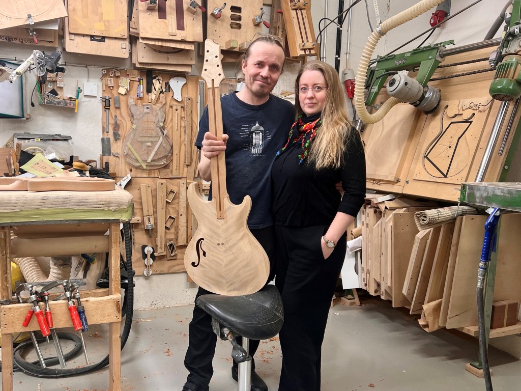 (c) Ruokangas Guitars oy